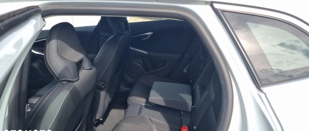Volvo V40 cena 30900 przebieg: 224155, rok produkcji 2012 z Wieleń małe 46